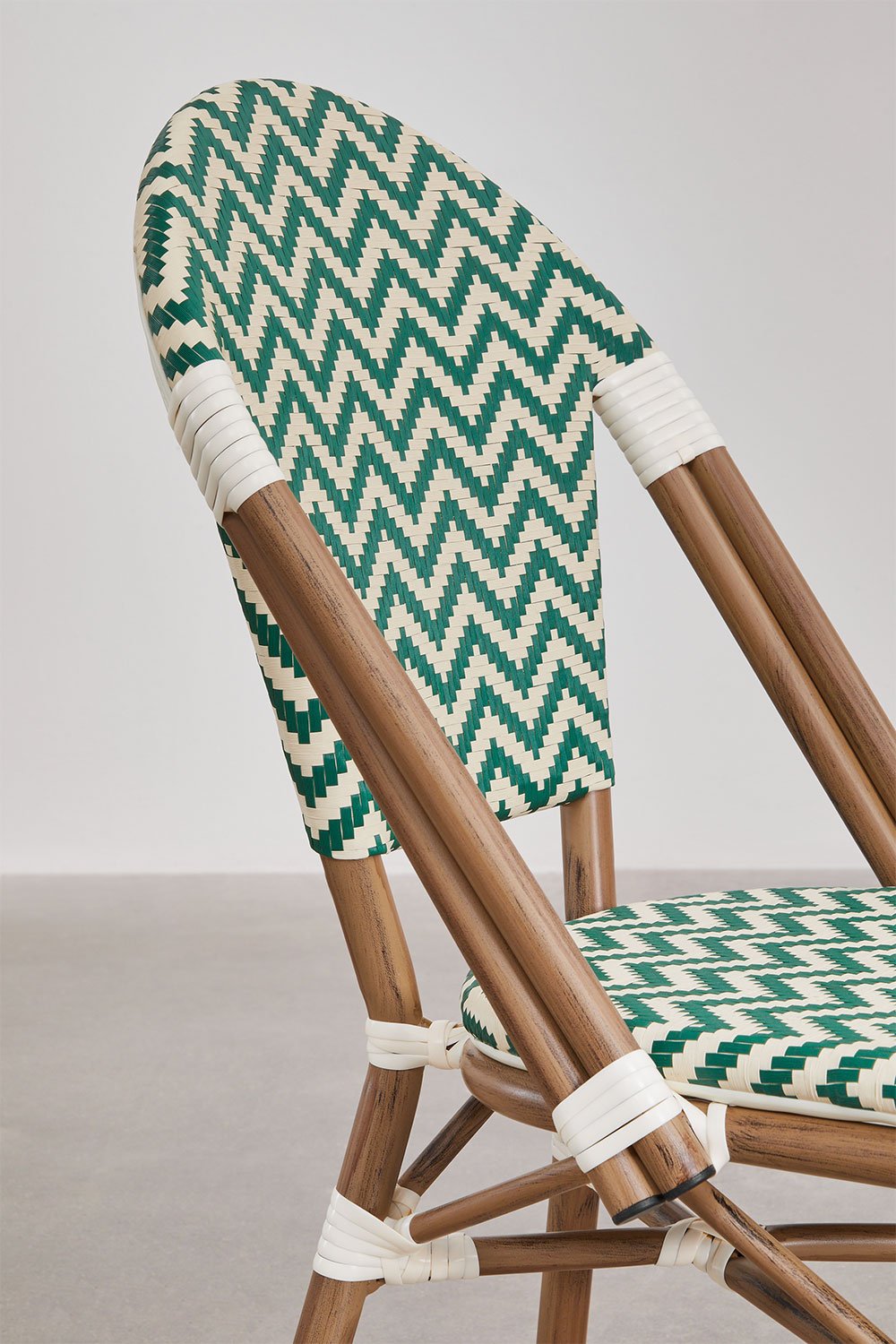 Pack of 2 Brielle Bistro aluminum stackable garden chairs, gallery image 6