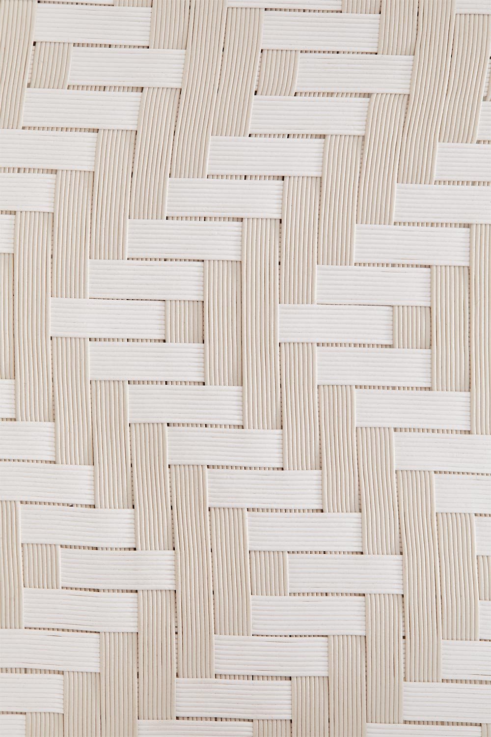 Pack of 4 Brielle Bistro aluminum stackable dining chairs, gallery image 6