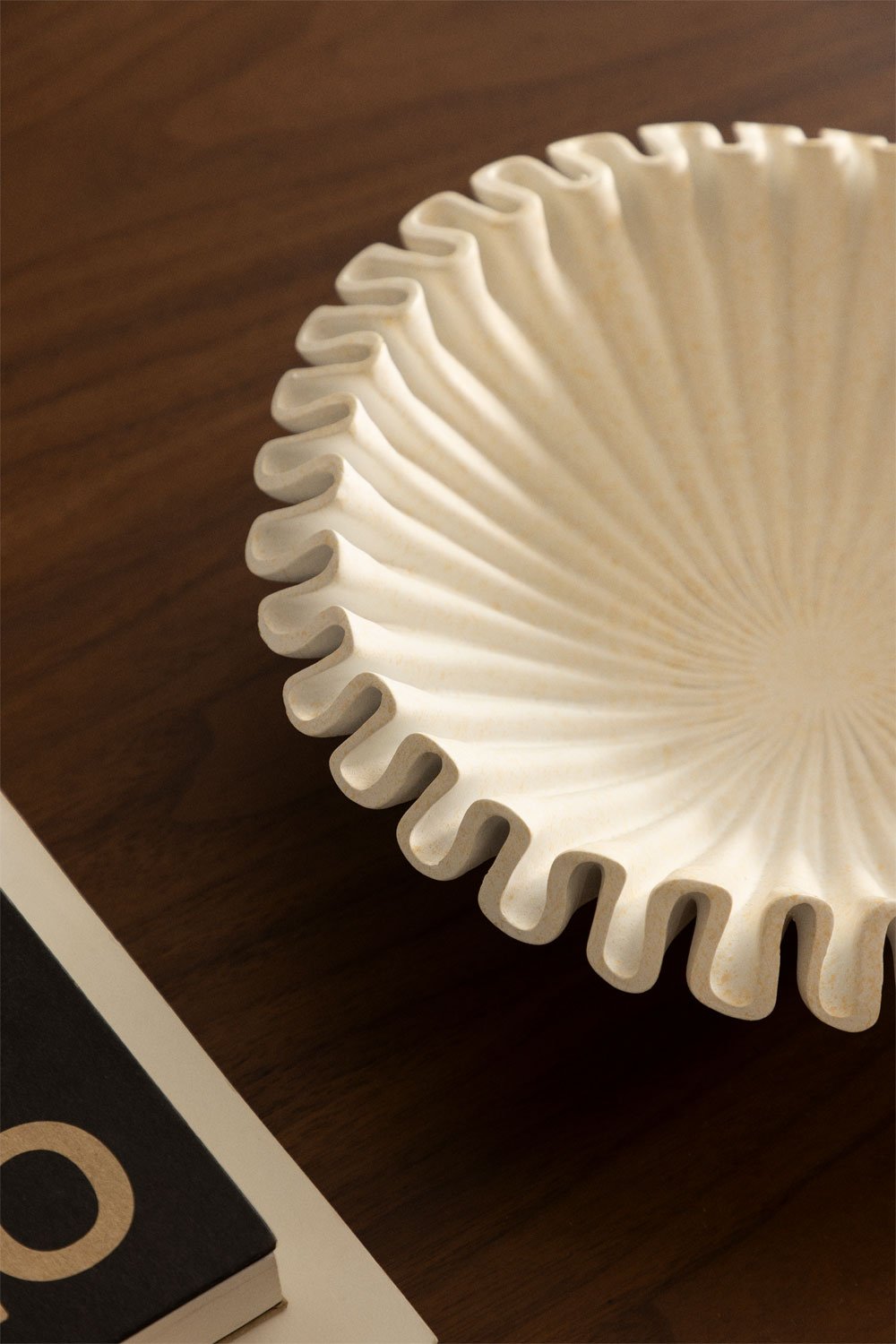 Decorative resin bowl Irente, gallery image 2