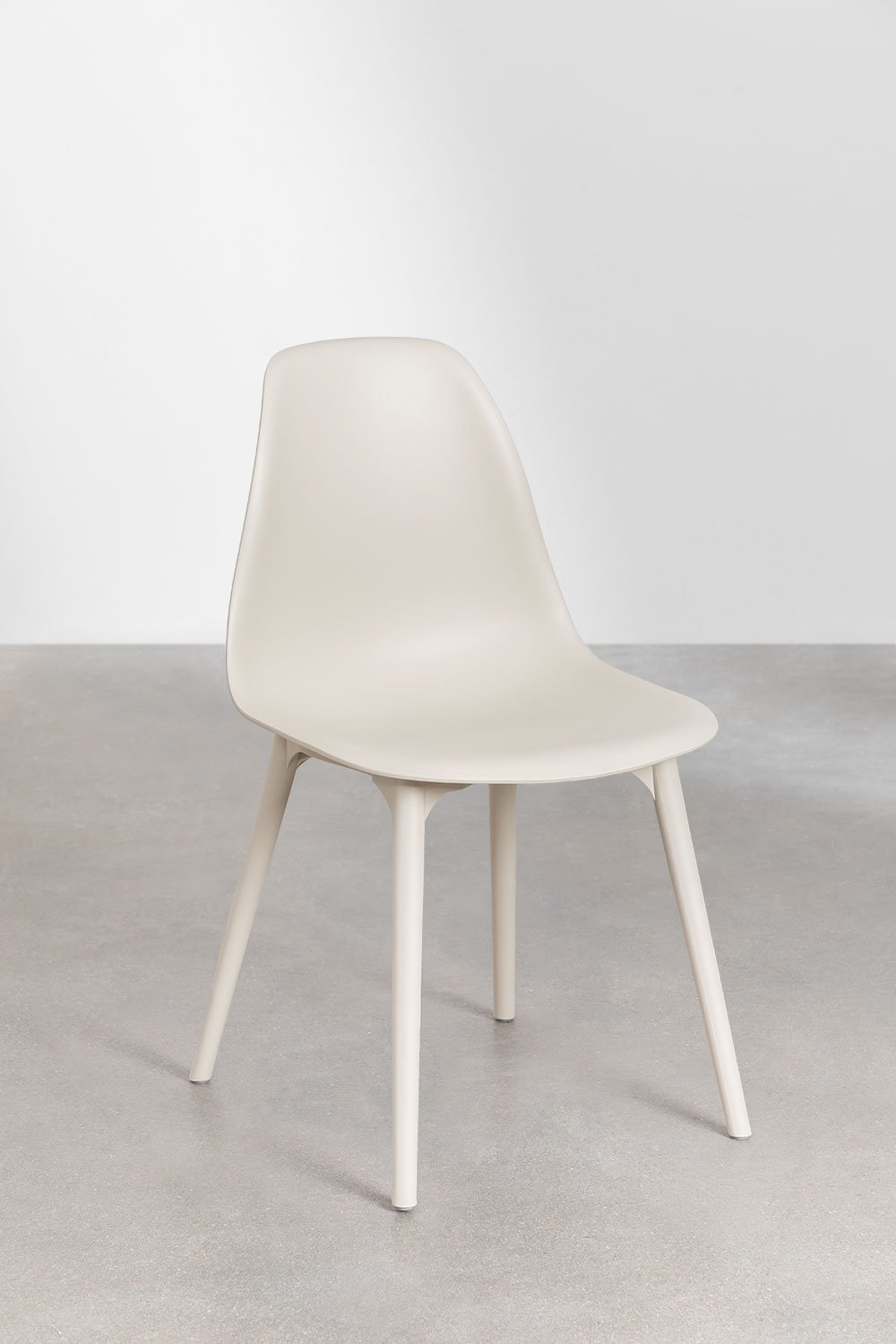 Pack of 4 Scand polypropylene garden chairs, gallery image 3