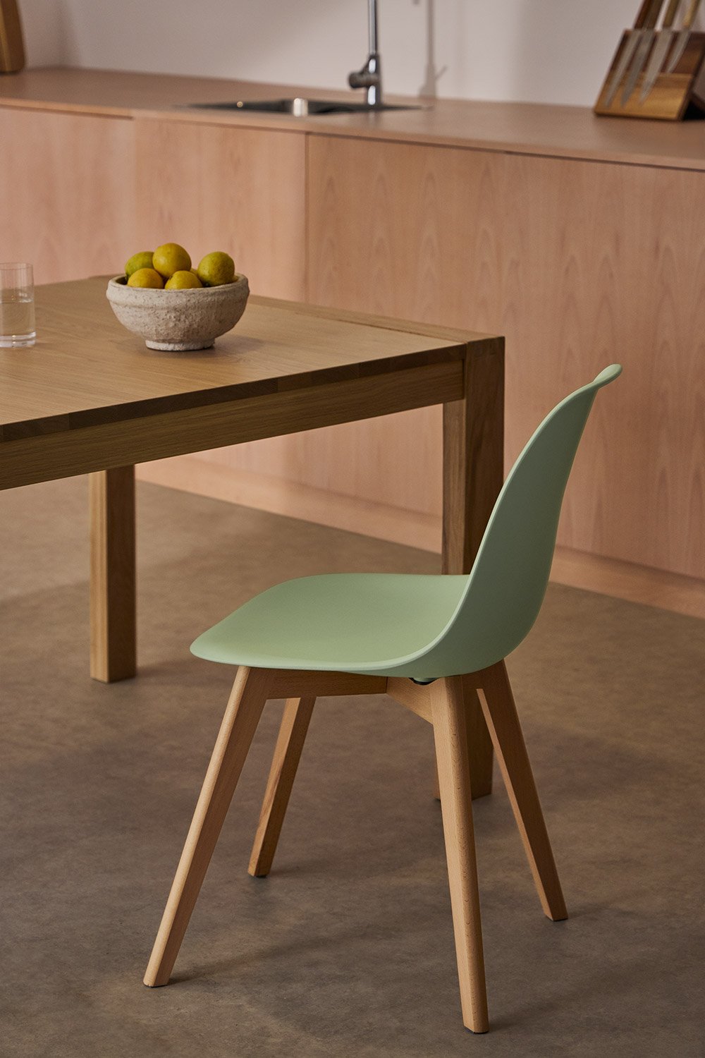 Pack of 2 dining chairs in polypropylene and beech wood Scand Nordic, gallery image 1