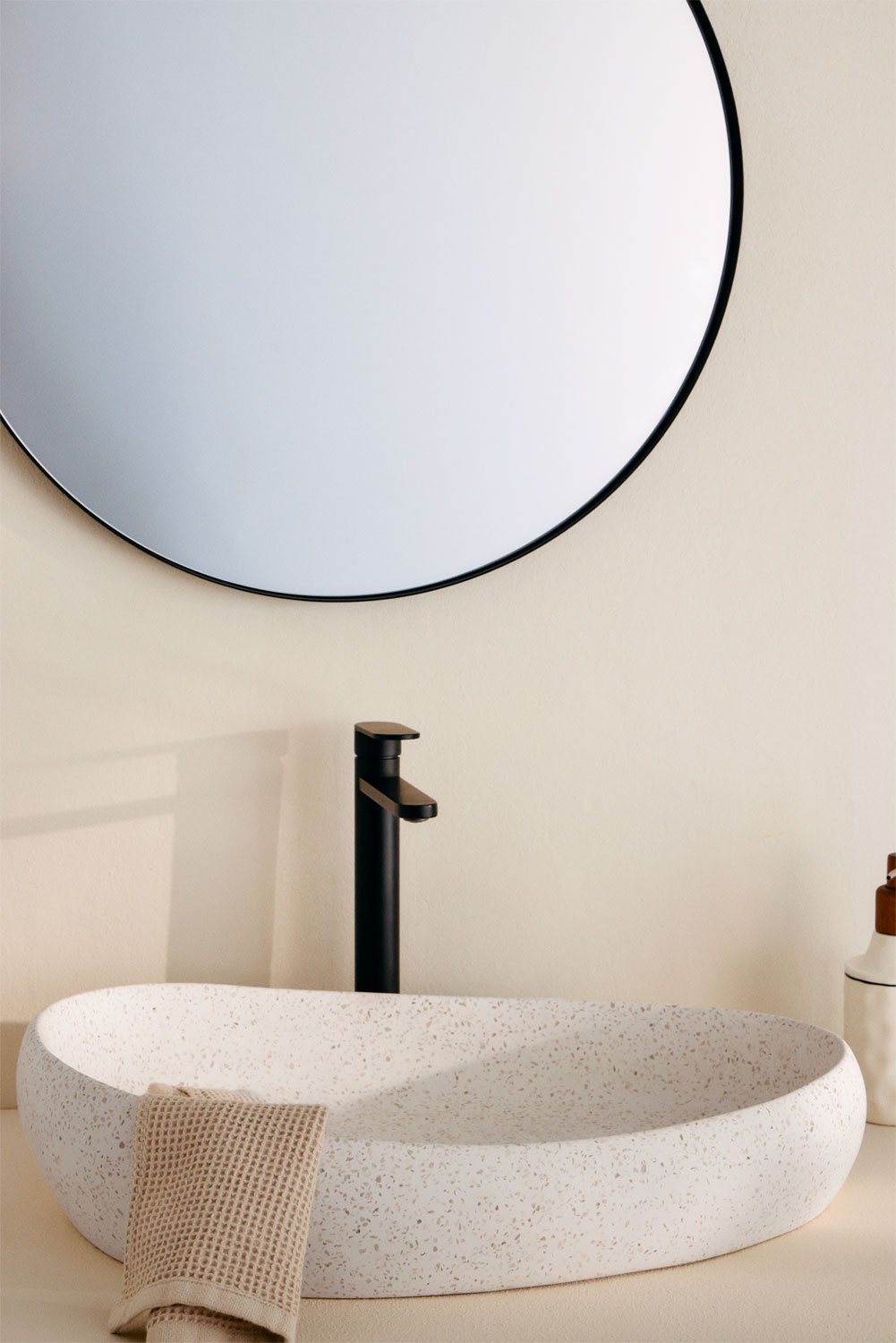 Bethany Concrete Sink, gallery image 1