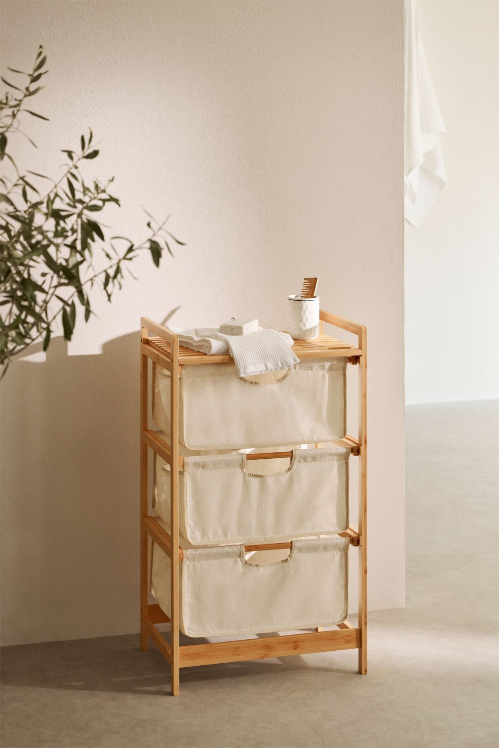 Bamboo shelf with 3 baskets Skadi, gallery image 1