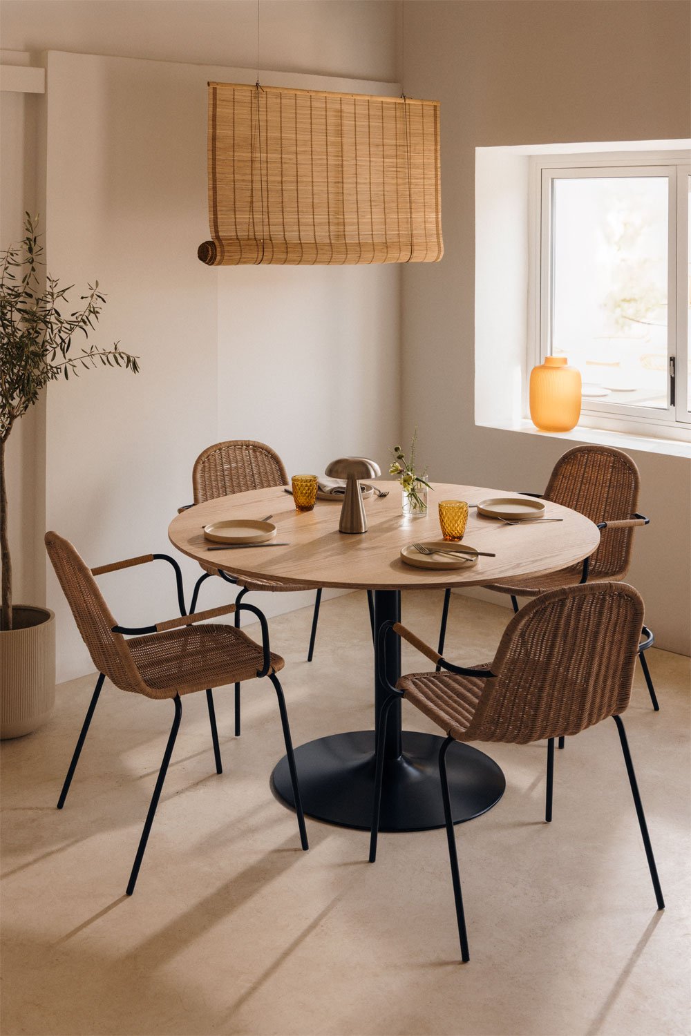 Round Dining Table in MDF and Metal Yvetta    , gallery image 1