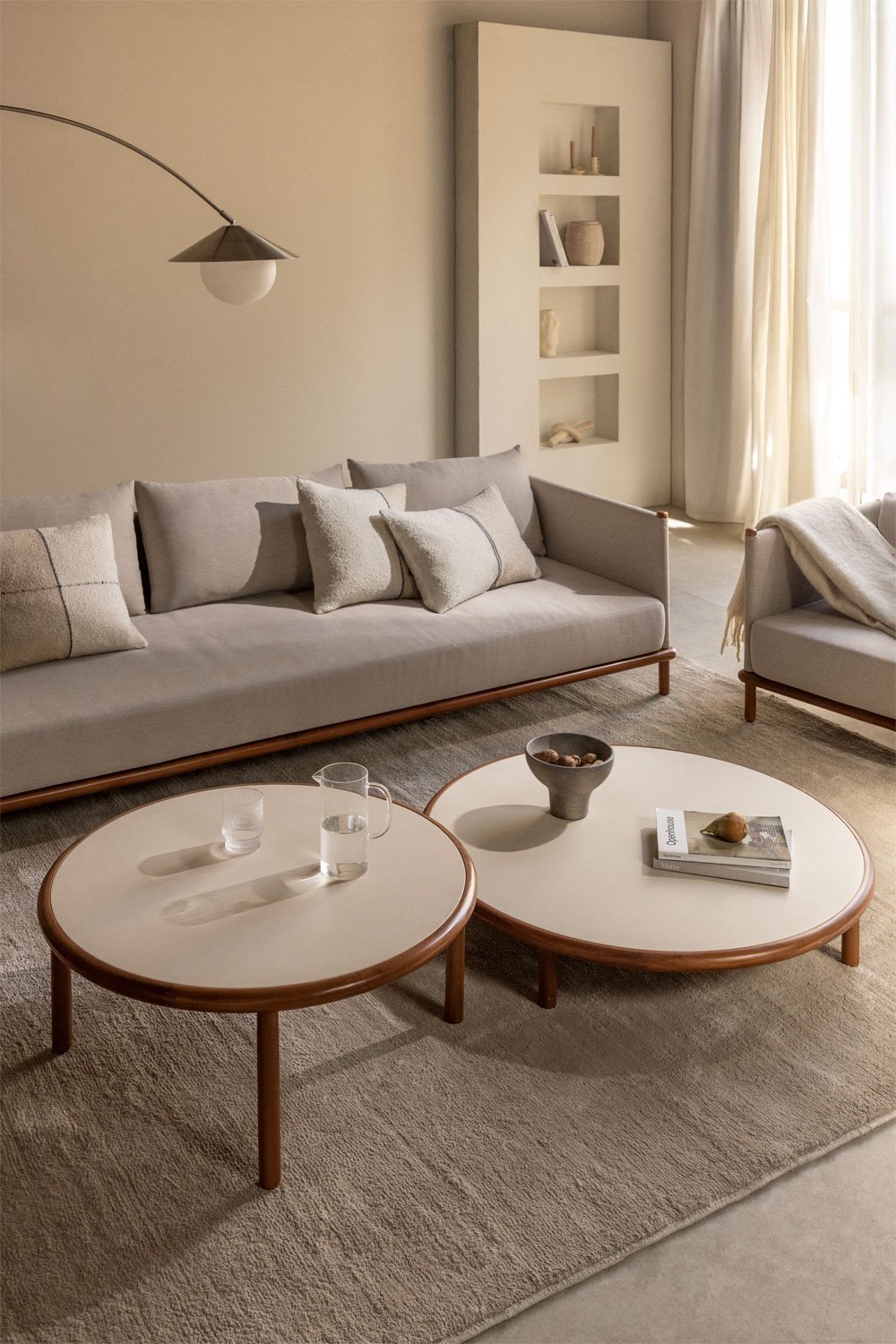 Set of 2 round coffee tables in Olivia acacia wood, gallery image 1