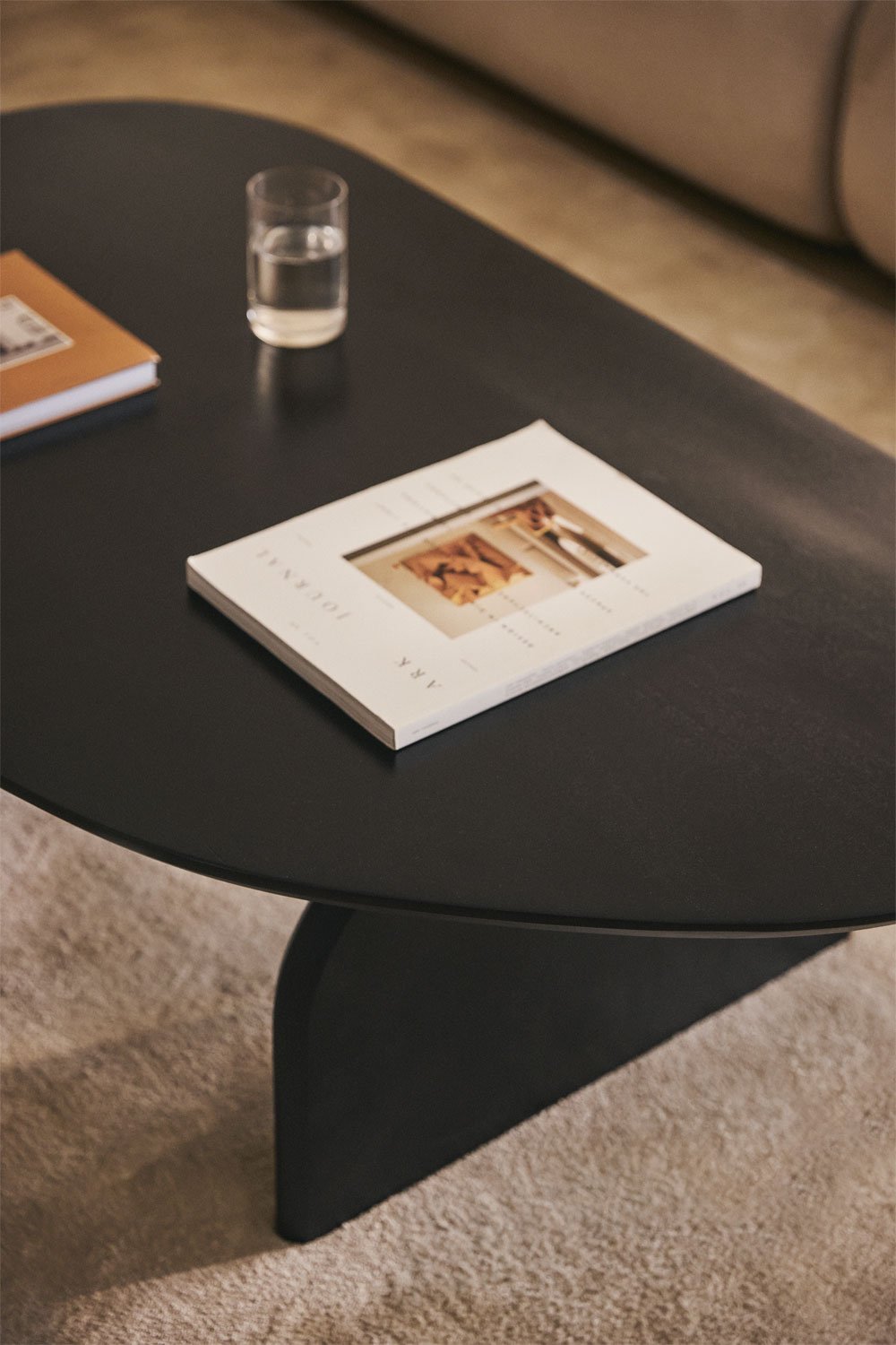 Mango wood coffee table (135x80 cm) Bedum, gallery image 2