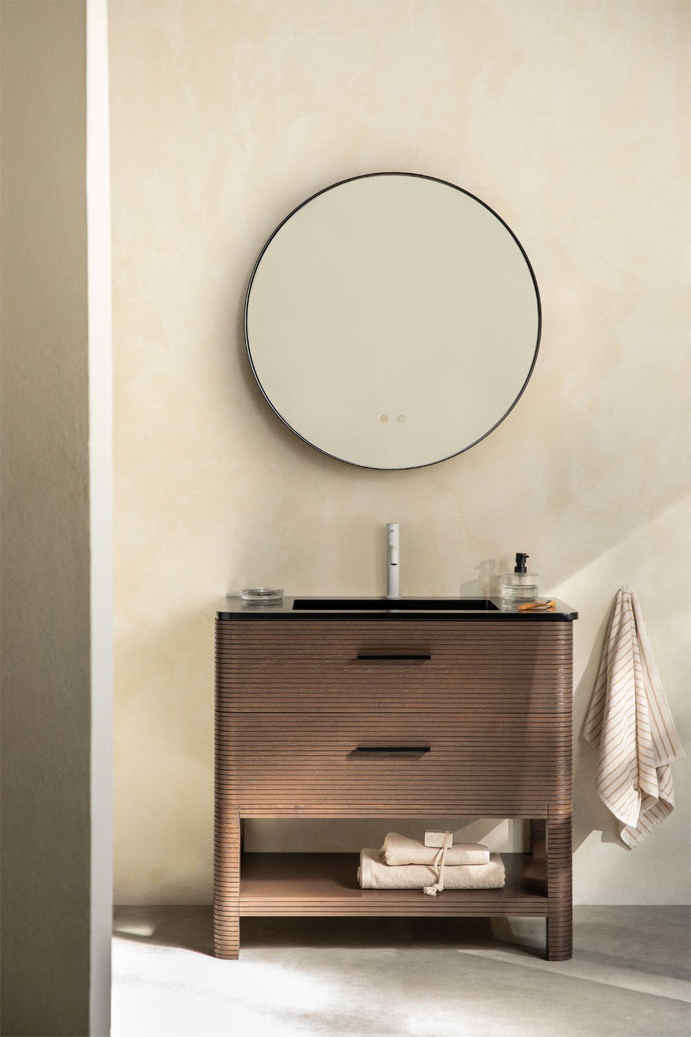 Bathroom furniture set in wood with integrated sink Misene, gallery image 1