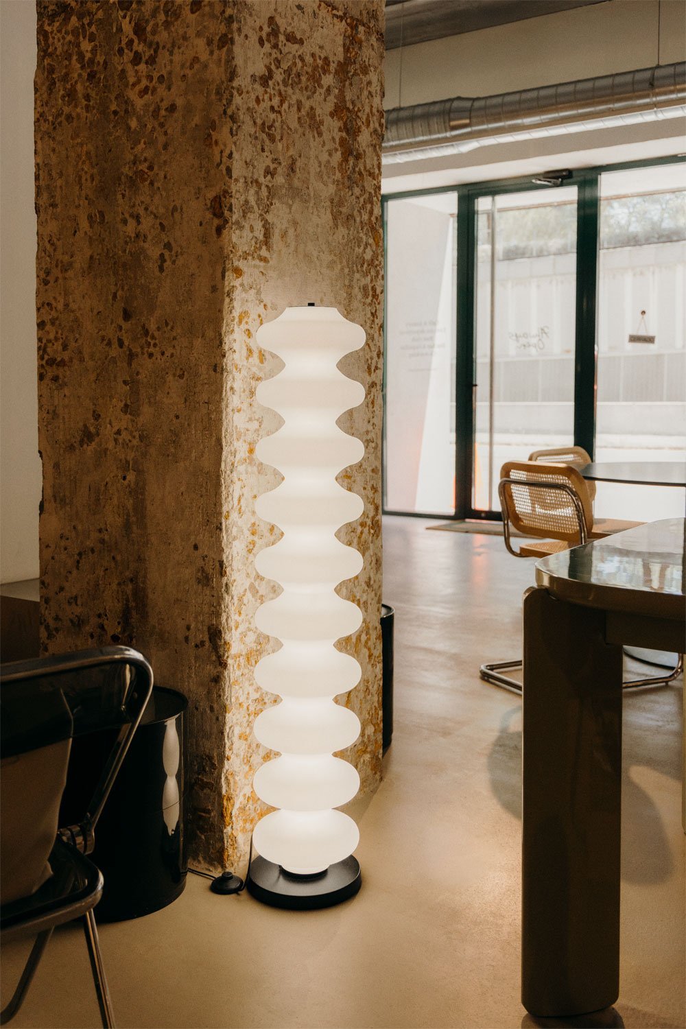 Jayne LED Floor Lamp, gallery image 1