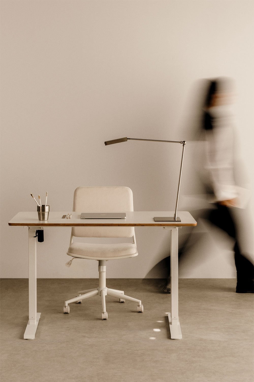 Serpi rectangular desk, 120x60 cm, electric height-adjustable, with memory function, made of wood and iron., gallery image 1