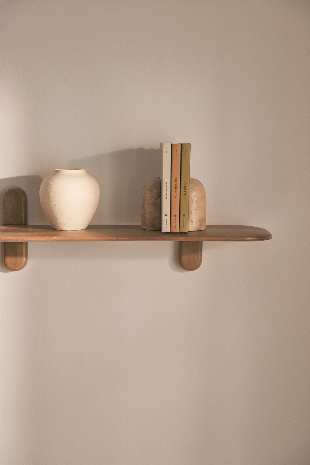 Veleta wooden wall shelf, gallery image 2