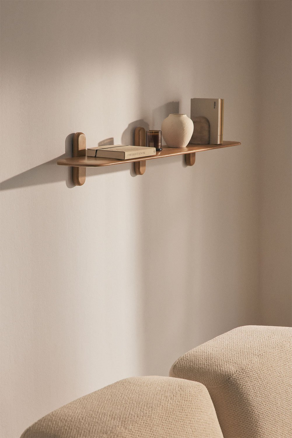 Veleta wooden wall shelf, gallery image 1