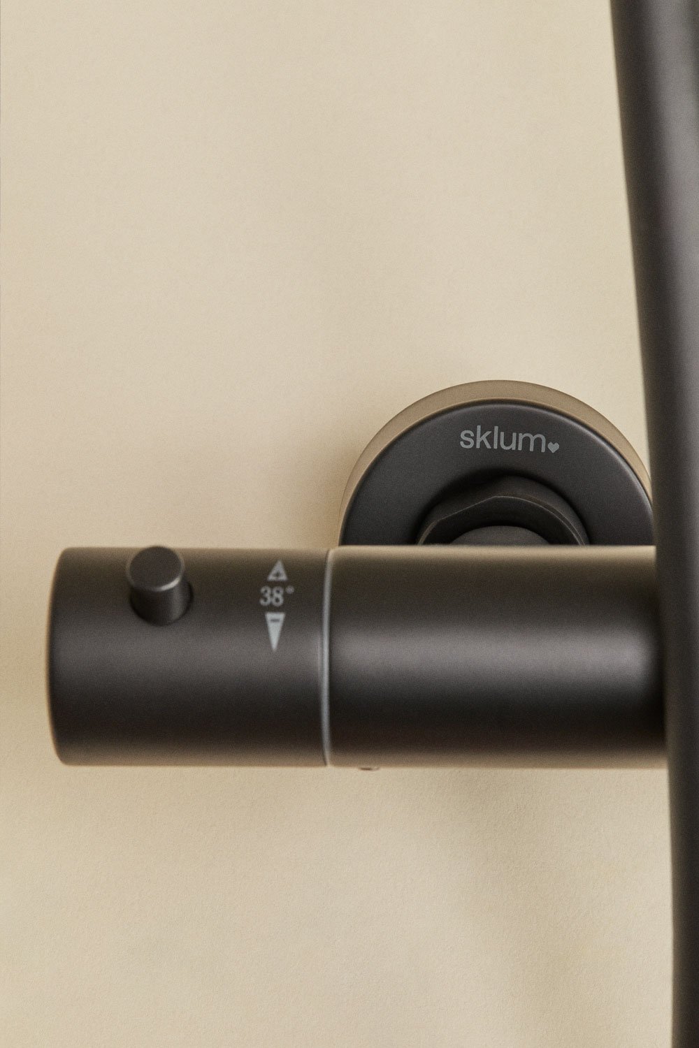 Orveta brass thermostatic shower column, gallery image 10