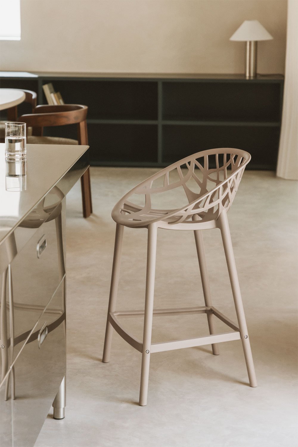 Pack of 4 Ores polypropylene high stools, gallery image 1