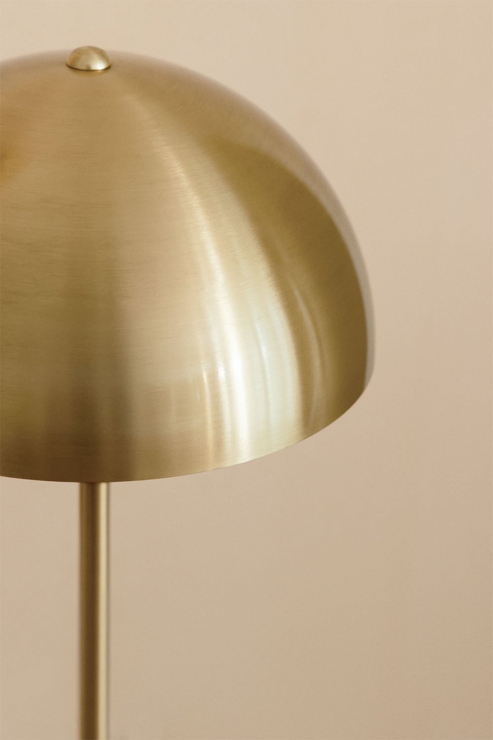 Alnair iron table lamp, gallery image 2
