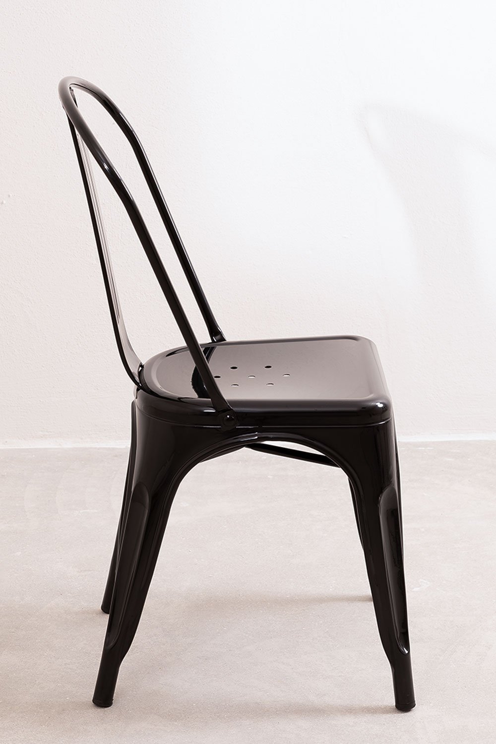 Lix stackable dining chair, gallery image 5