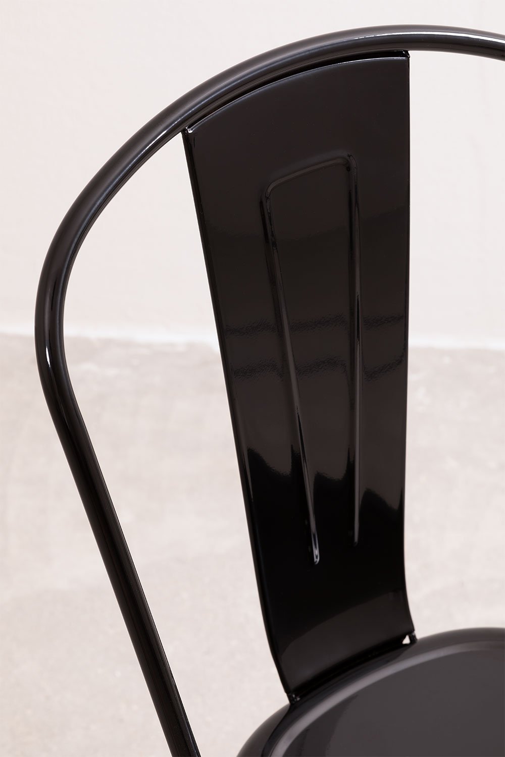 Lix stackable dining chair, gallery image 7
