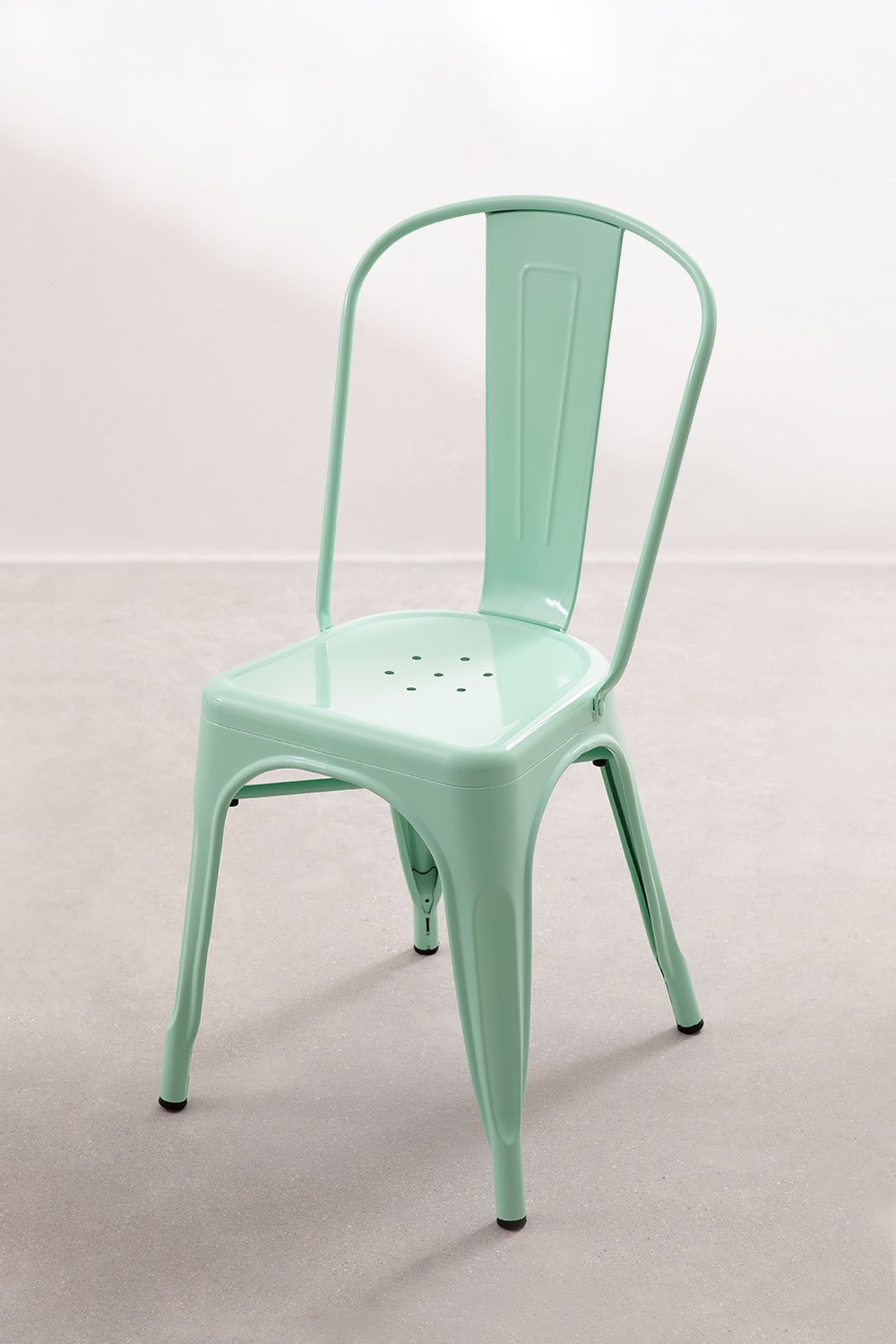 Pack of 4 Lix stackable dining chairs, gallery image 3