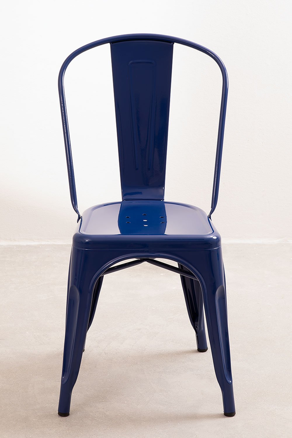 Pack of 4 Lix stackable dining chairs, gallery image 4
