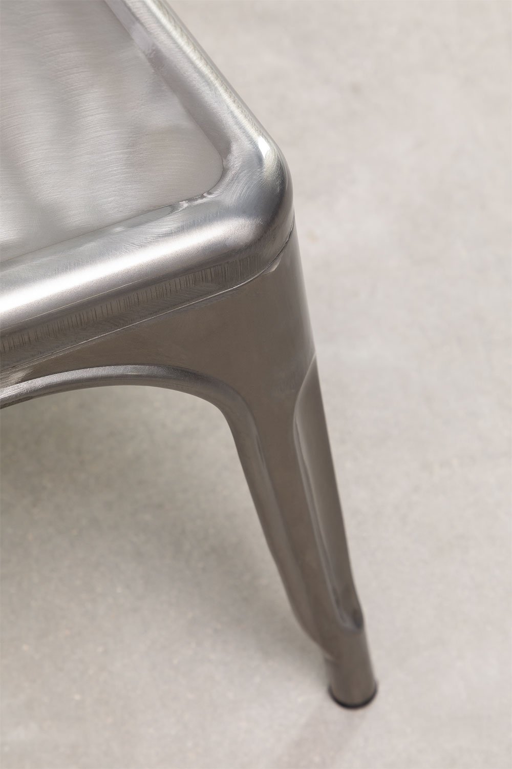 Pack of 4 Lix stackable dining chairs, gallery image 7