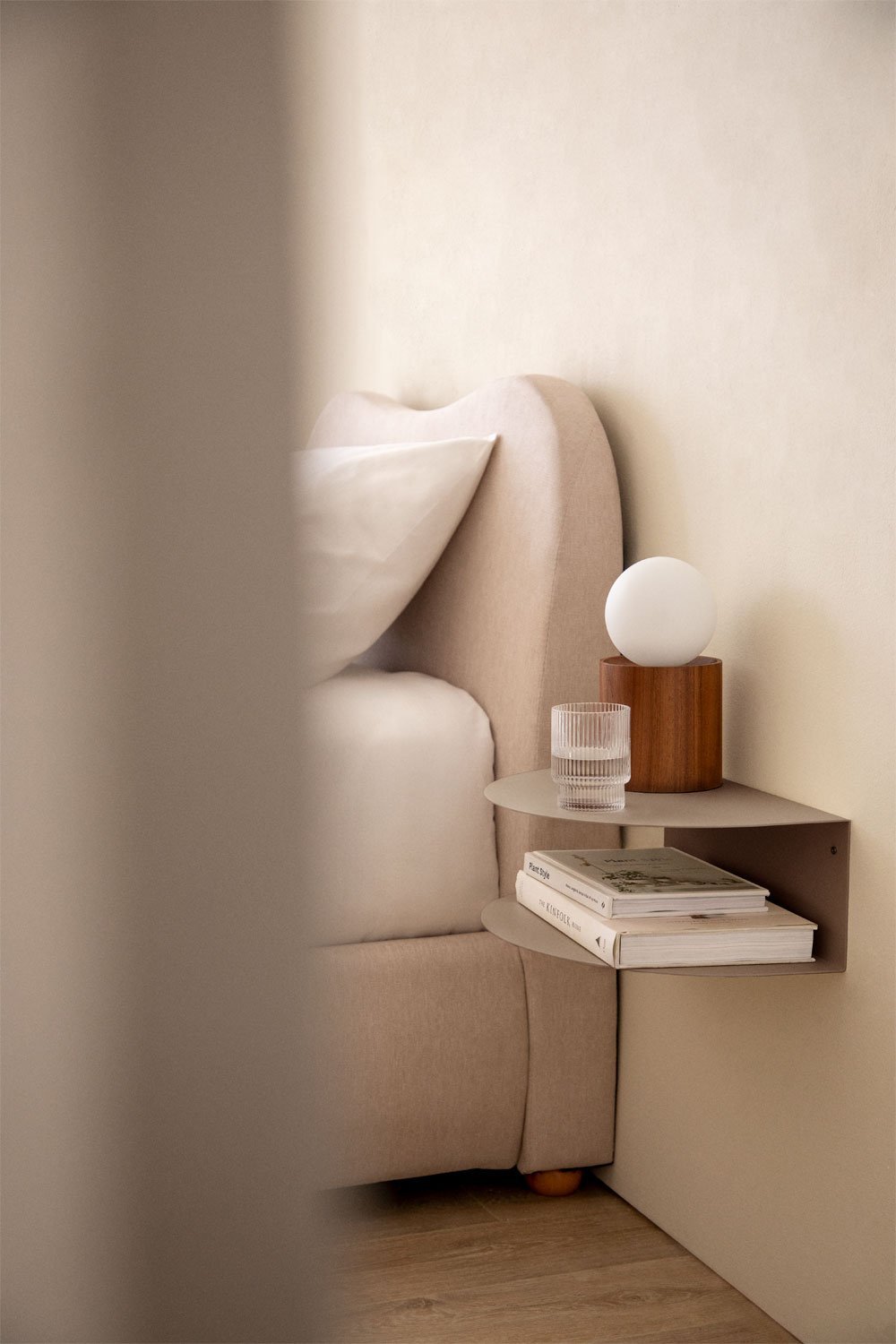 Floating bedside table in stainless steel Taifa , gallery image 1