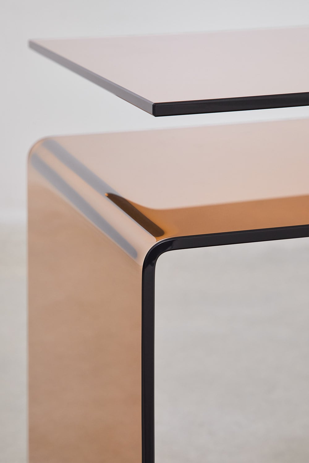 Rectangular bedside table 40x35 cm in Diora tempered glass, gallery image 7