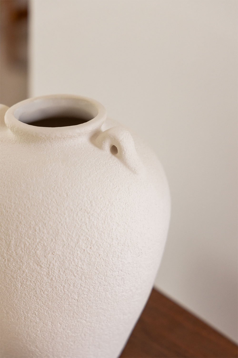 Henrik ceramic vase, gallery image 2
