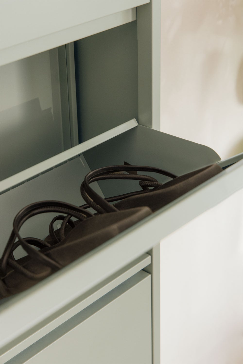 Logan Steel Shoe Rack, gallery image 2