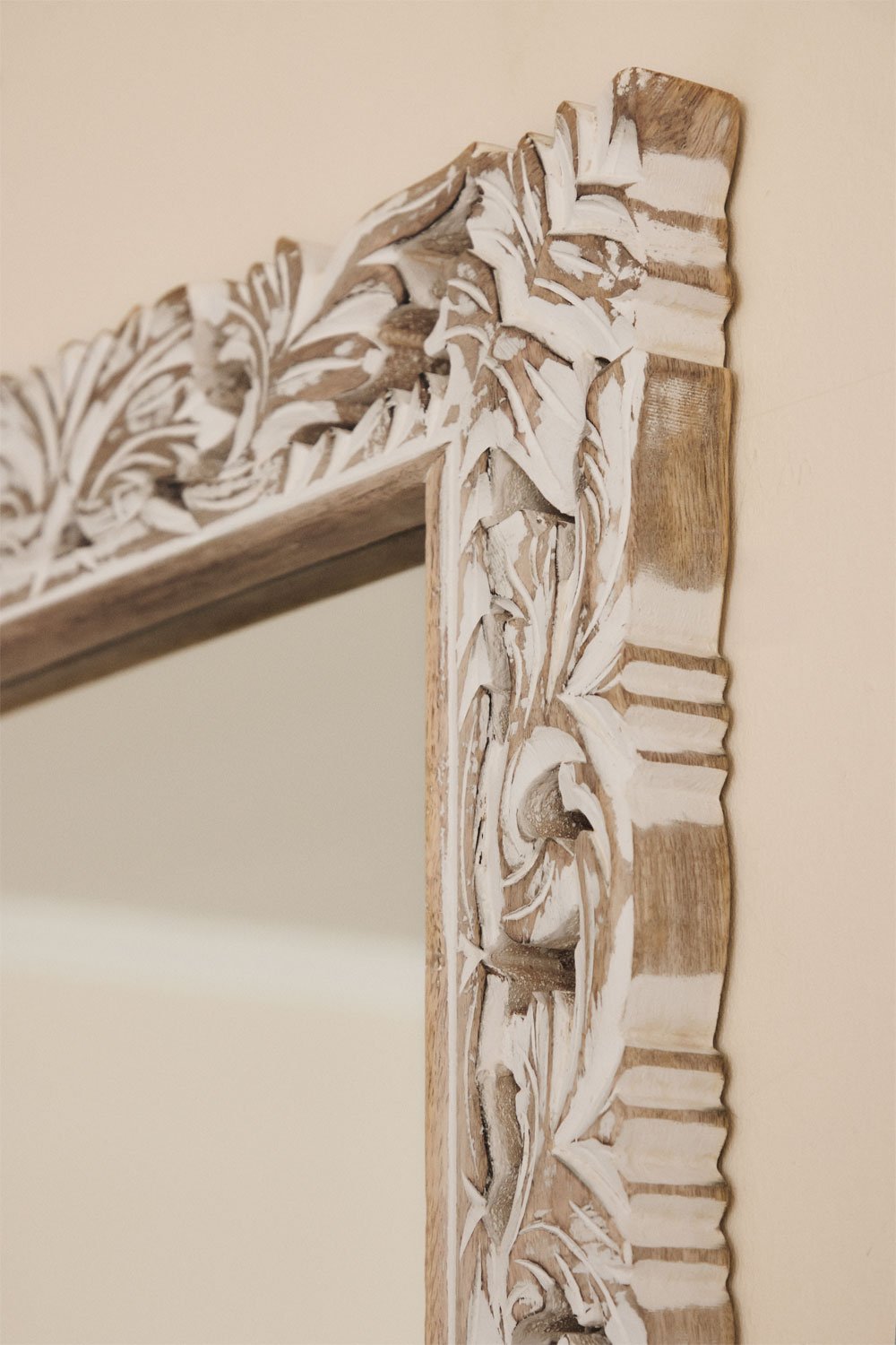 Rectangular wall mirror in mango wood Arnas, gallery image 2