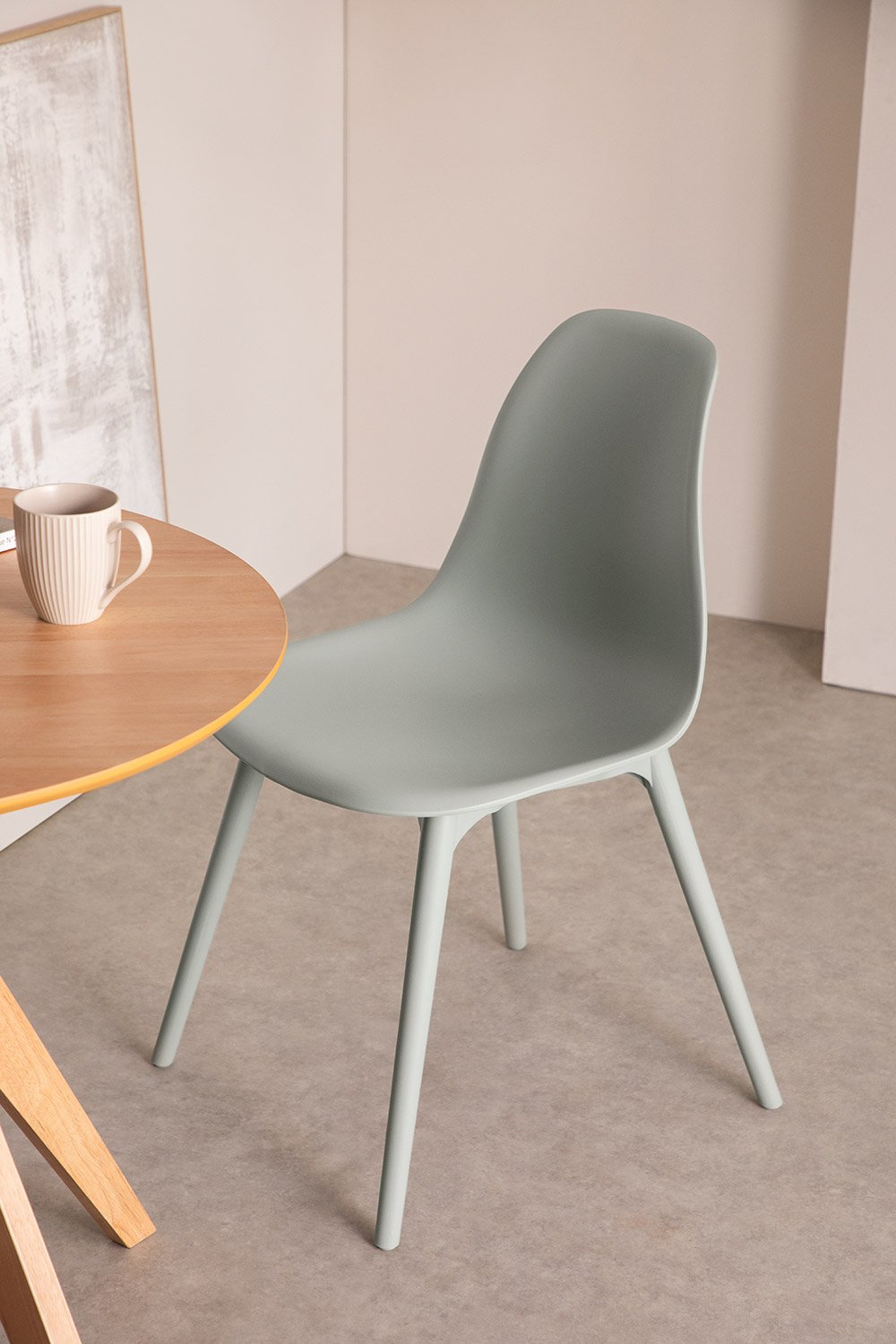 Pack of 4 Scand polypropylene dining chairs, gallery image 1