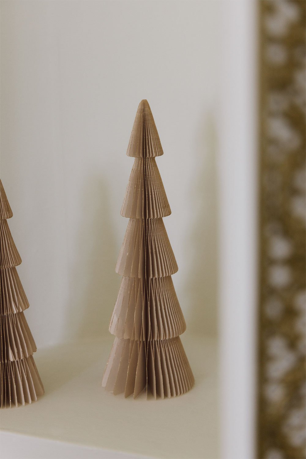 Pack of 2 Jesper paper Christmas trees, gallery image 1