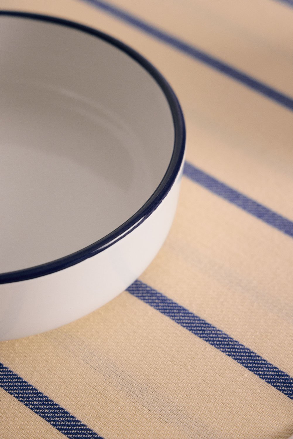 Set of 2 Ronilena stoneware bowls, gallery image 2