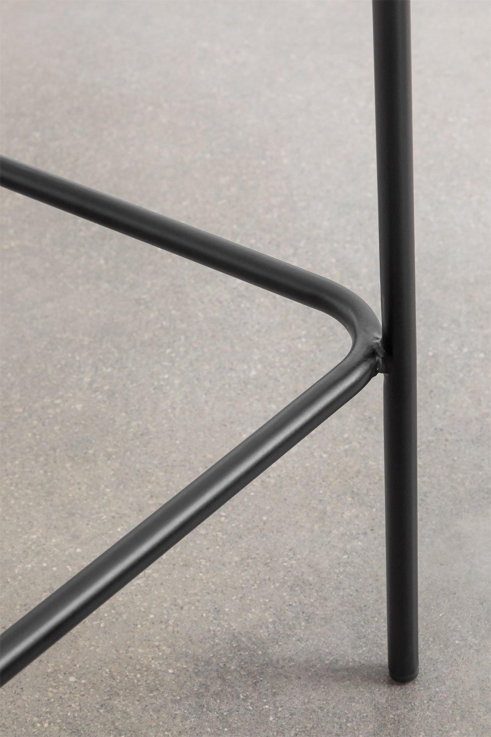 Stackable high garden stool in synthetic rattan Reiven, gallery image 7