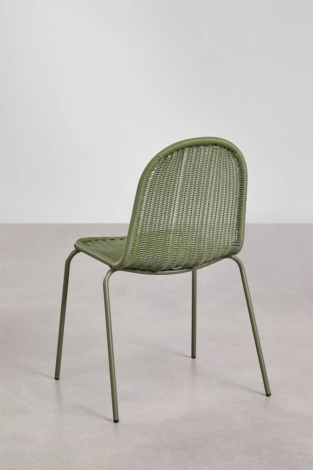 Stackable garden chair in synthetic rattan Reiven, gallery image 5