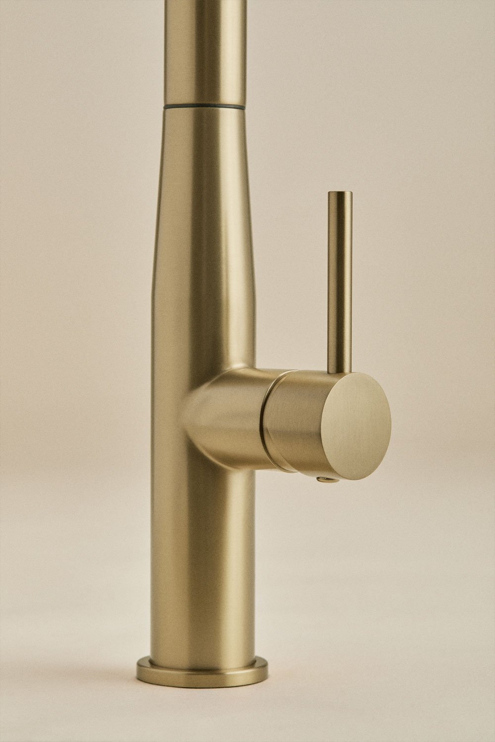 Outdoor kitchen faucet with high pull-out spout in stainless steel Olyt, gallery image 5