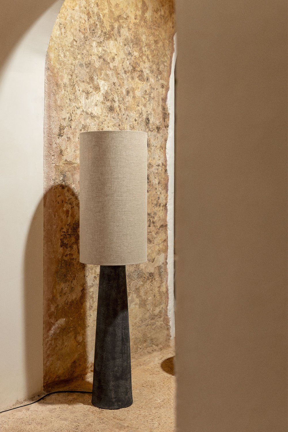 Loana floor lamp in linen and fiberglass, gallery image 1