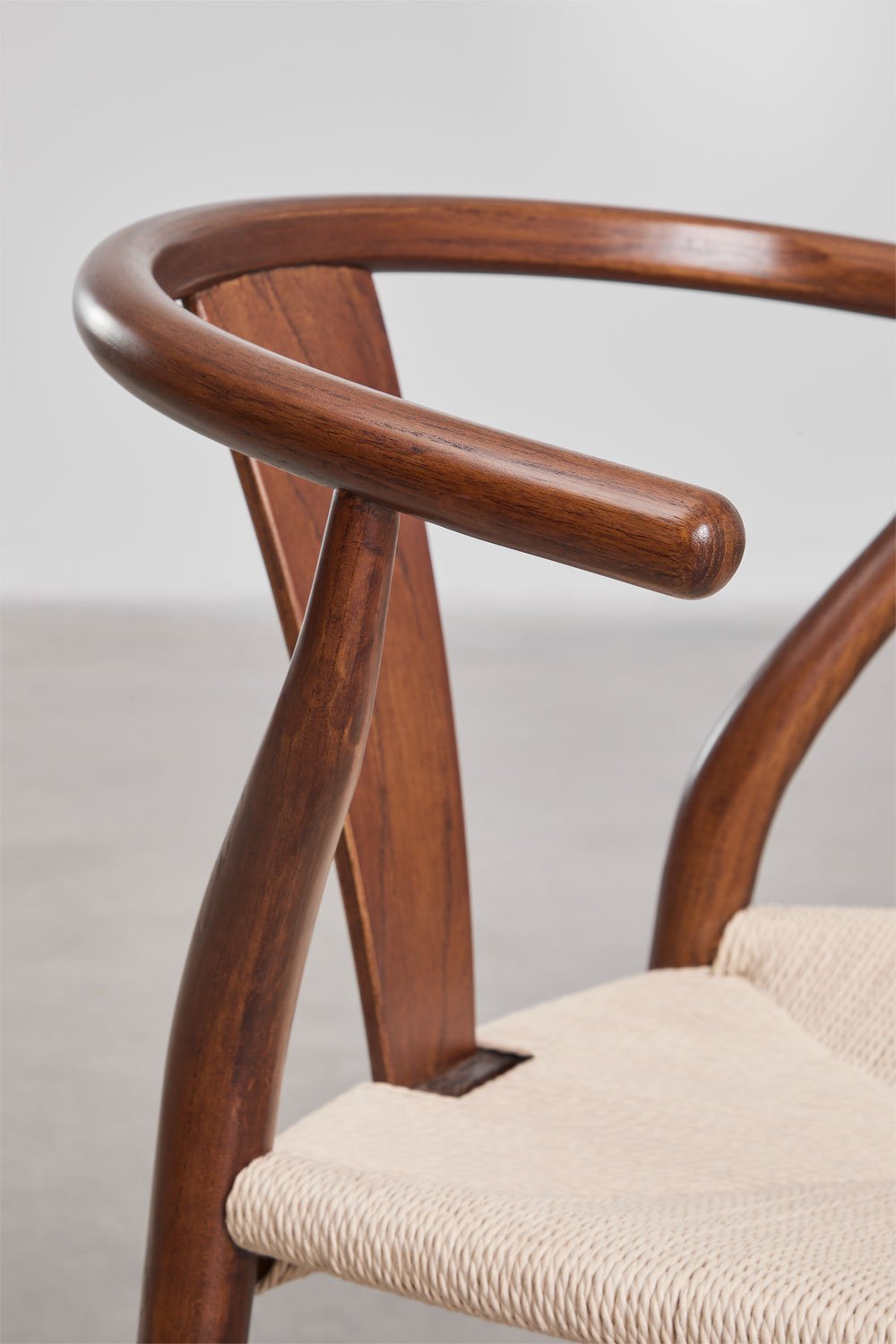 Pack of 2 dining chairs in elm wood Uish Edition, gallery image 6