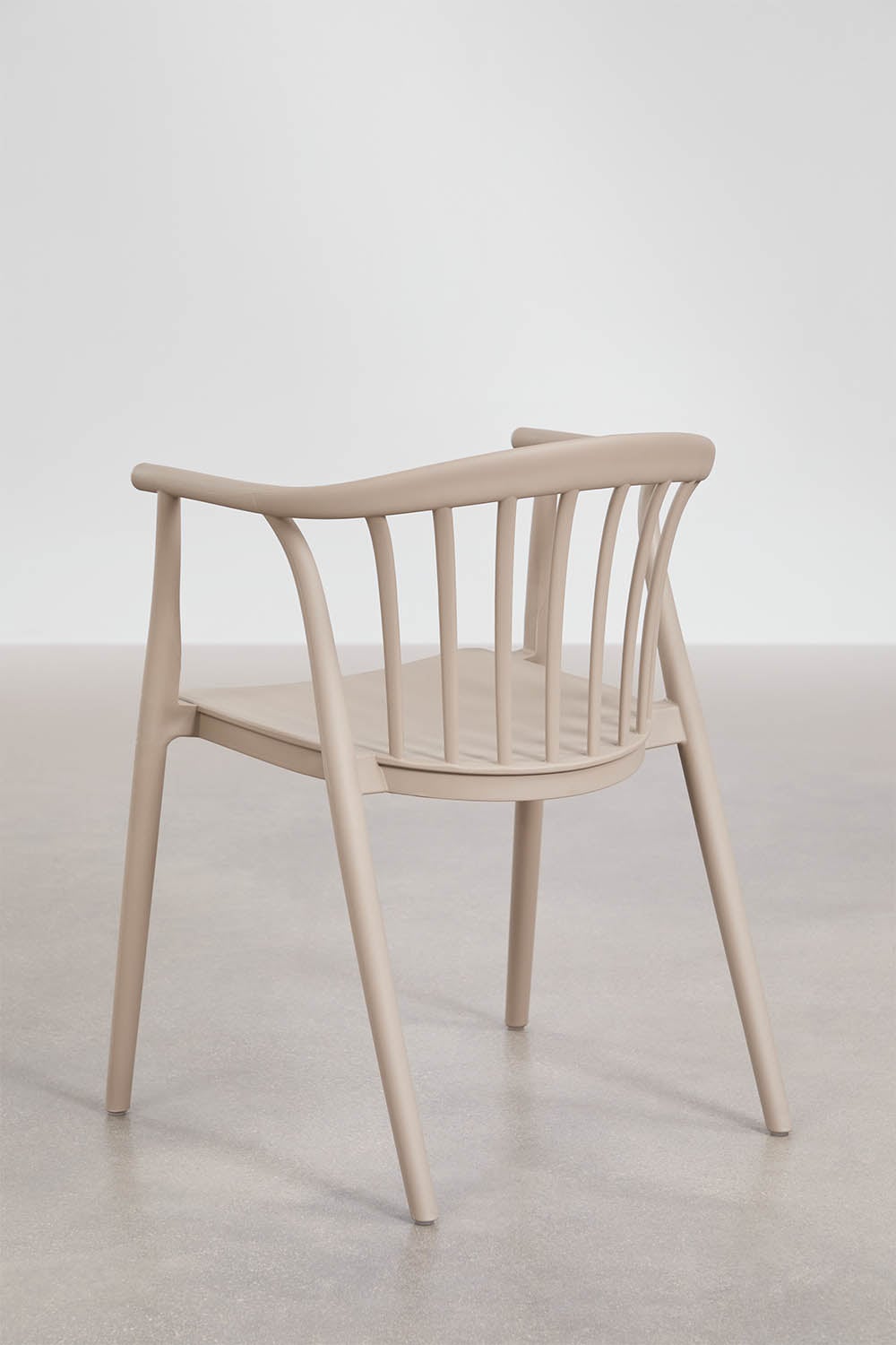 Ivor stackable garden chairs set of 6 with armrests in polypropylene, gallery image 5