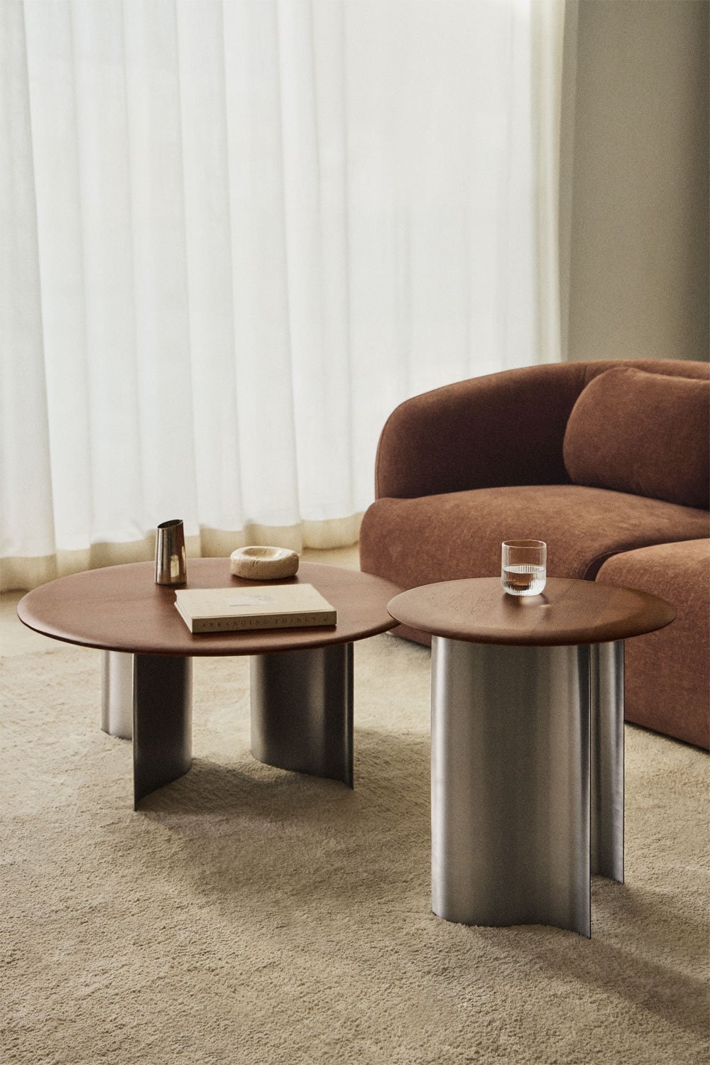 Set of 2 round coffee tables in mango wood and stainless steel Marvion, gallery image 1