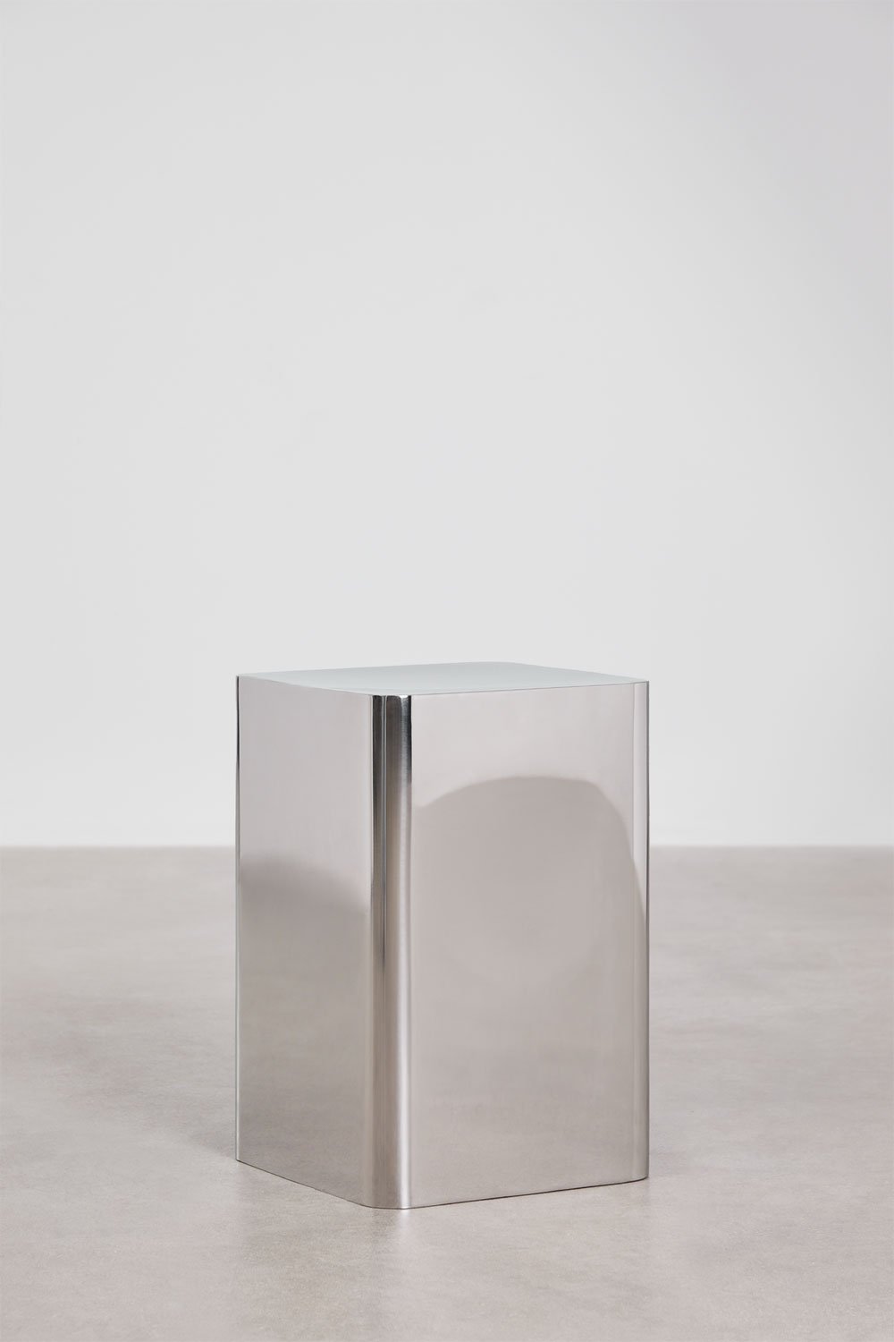 Pack of 2 square stainless steel Loraq nightstands, gallery image 3