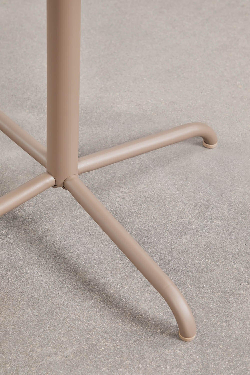 Round garden table set Ø65 cm and 2 stackable garden chairs in steel and acacia wood Tilda, gallery image 4