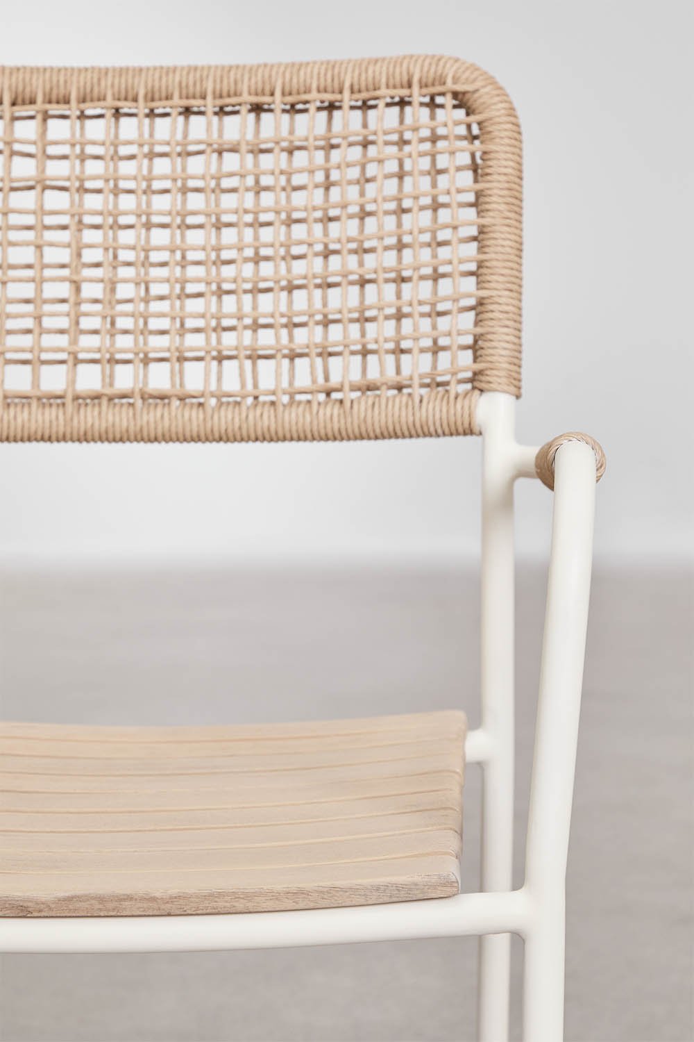 Round garden table set Ø65 cm and 2 stackable garden chairs in steel and acacia wood Tilda, gallery image 11