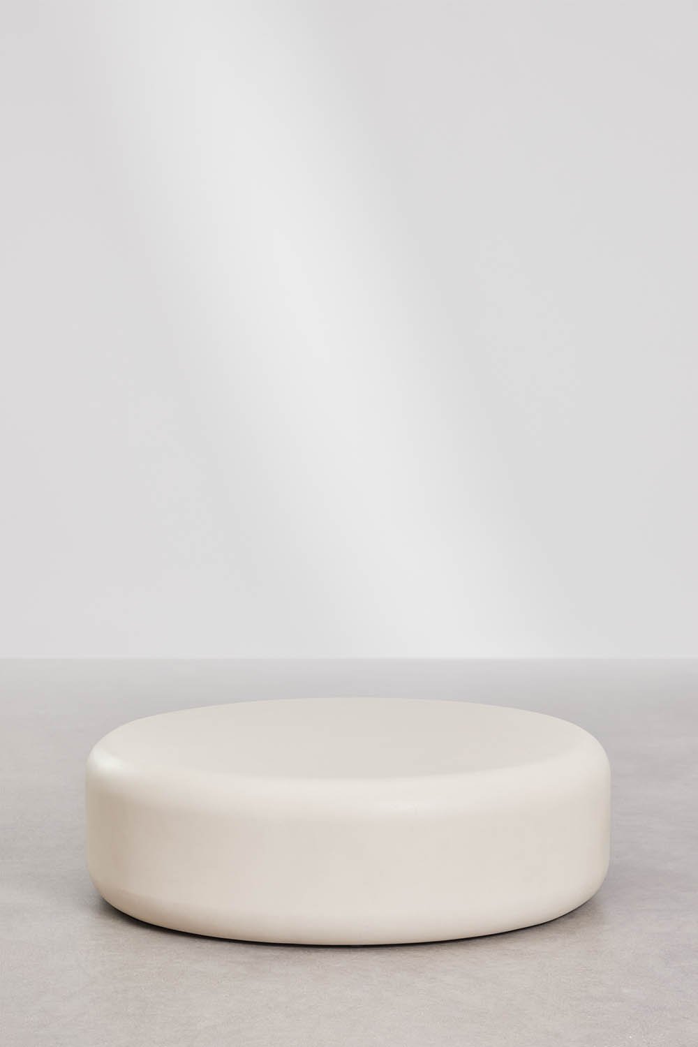 Fonelas round Ø100 cm cement garden coffee table, gallery image 1