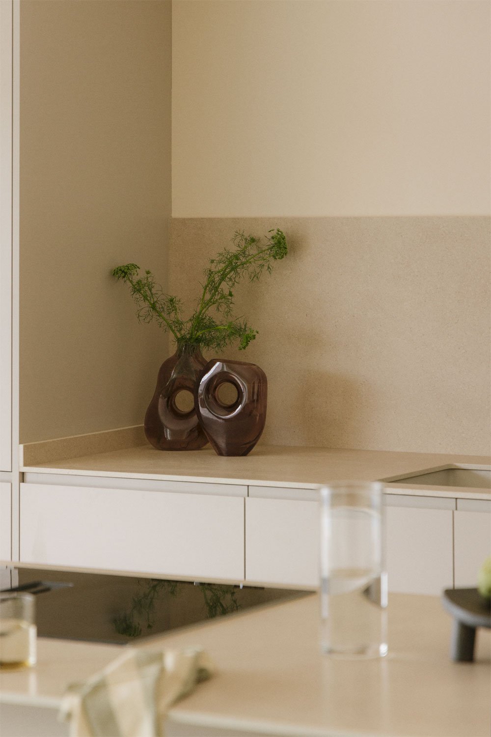 Lansing glass vase, gallery image 1