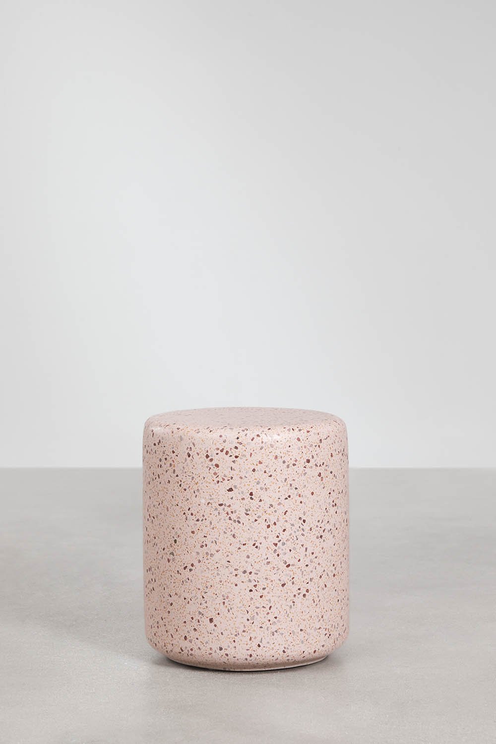 Elyndra round bedside table Ø35 cm in cement, gallery image 3