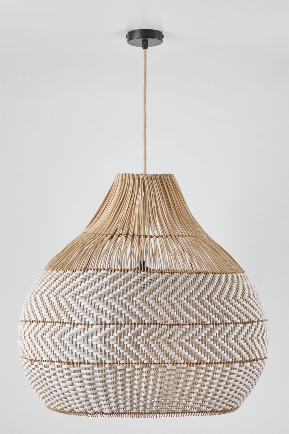 Hanging ceiling lamp in braided rattan Llaury, gallery image 1
