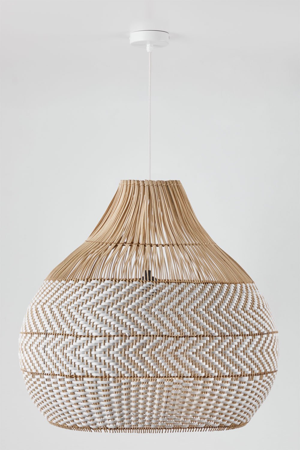 Hanging ceiling lamp in braided rattan Llaury, gallery image 1