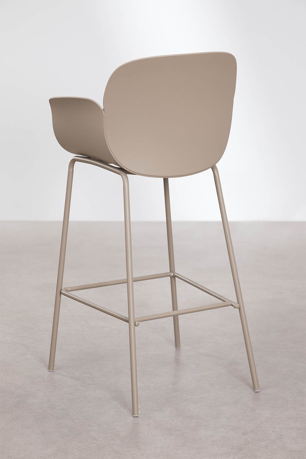Lynette high garden stool in polypropylene and steel, gallery image 3