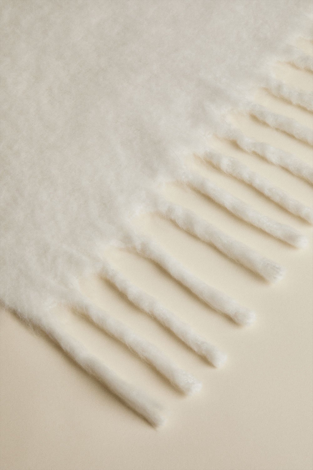 Dorota 150x130 cm blanket with fringes, gallery image 5