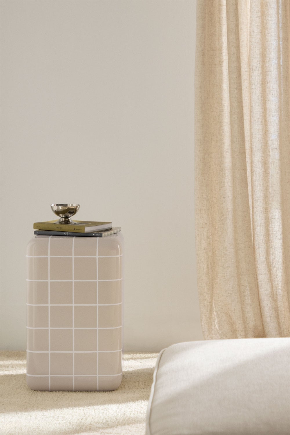 Eleonor square side table 30x30 cm in tile cement look, gallery image 1