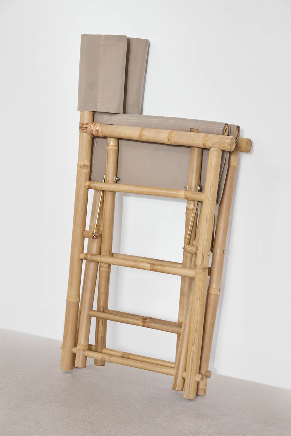 Woody bamboo folding garden director chair, gallery image 6
